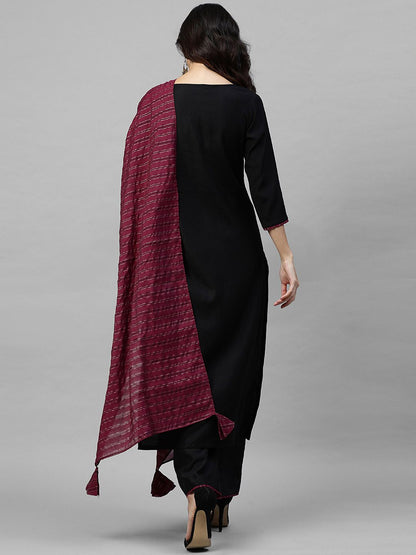 Indyancart IE Women Black & Maroon Solid Kurta with Trousers & Dupatta