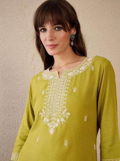 Indyancart IE Women Ethnic Motifs Embroidered Thread Work Kurta