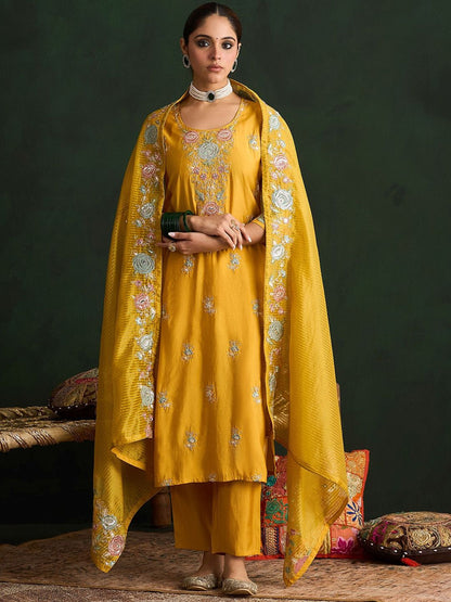 Indyancart IE Women Floral Embroidered Regular Thread Work Kurta with Trousers & With Dupatta