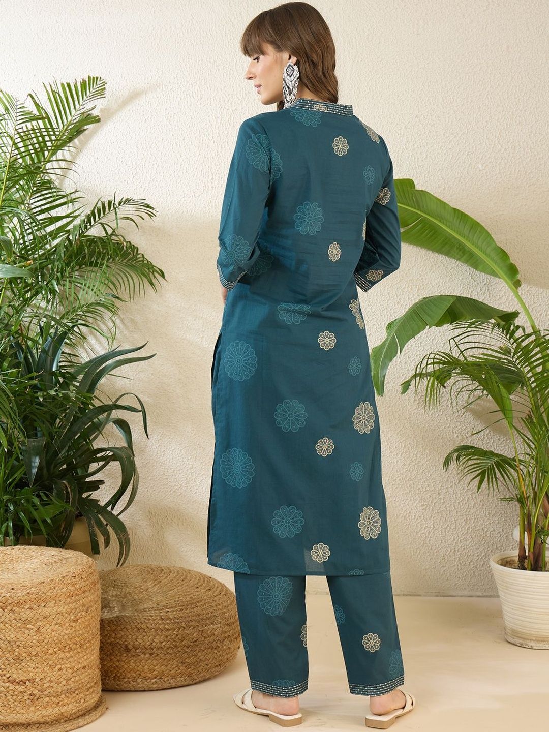 Indyancart IE Printed V-Neck Three-Quarter Sleeves Pure Cotton Top With Trousers