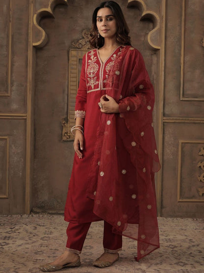 Women Ethnic Motifs Embroidered Regular Thread Work Kurta with Trousers & Dupatta