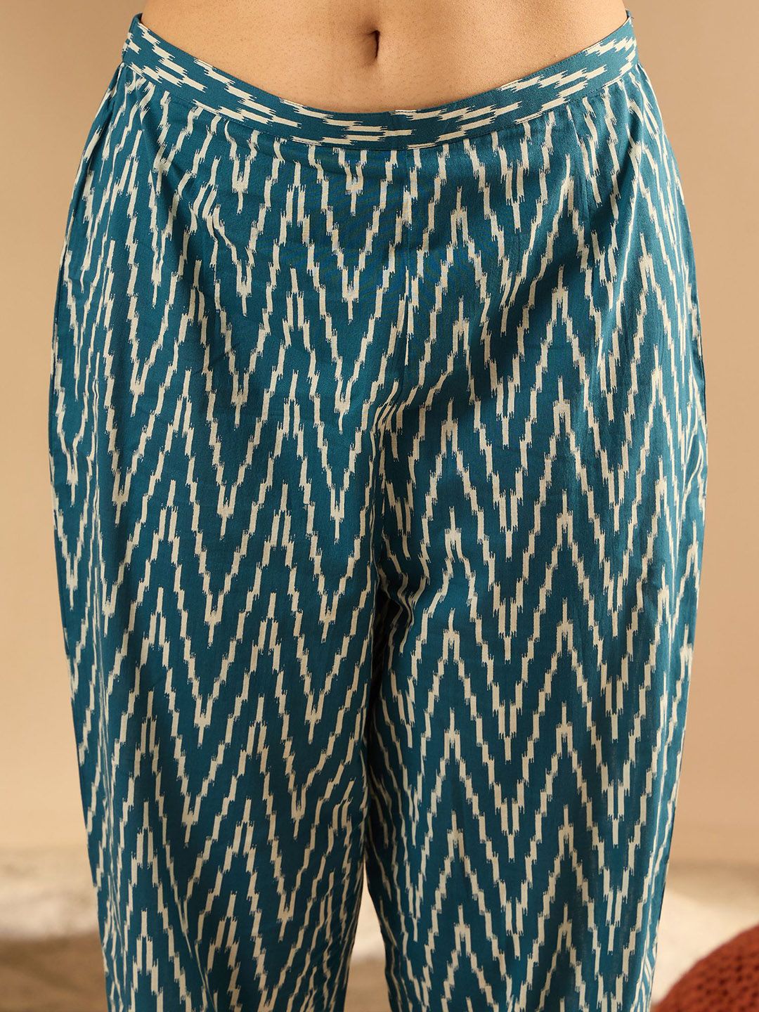 Dhiyona IE Printed V-Neck Pure Cotton A-Line Tunic With Trouser