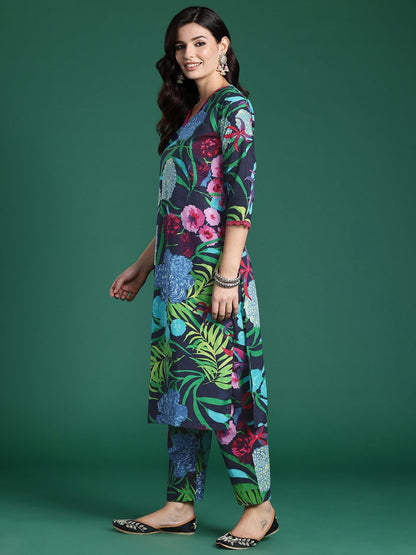Indyancart IE Women Floral Printed Regular Pure Cotton Kurta with Trousers