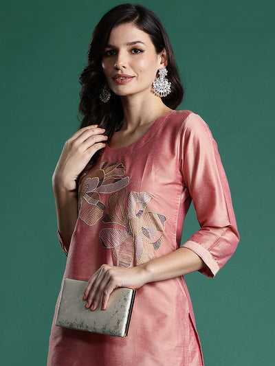 Indyancart IE Floral Embroidered Thread Work Kurta with Trousers