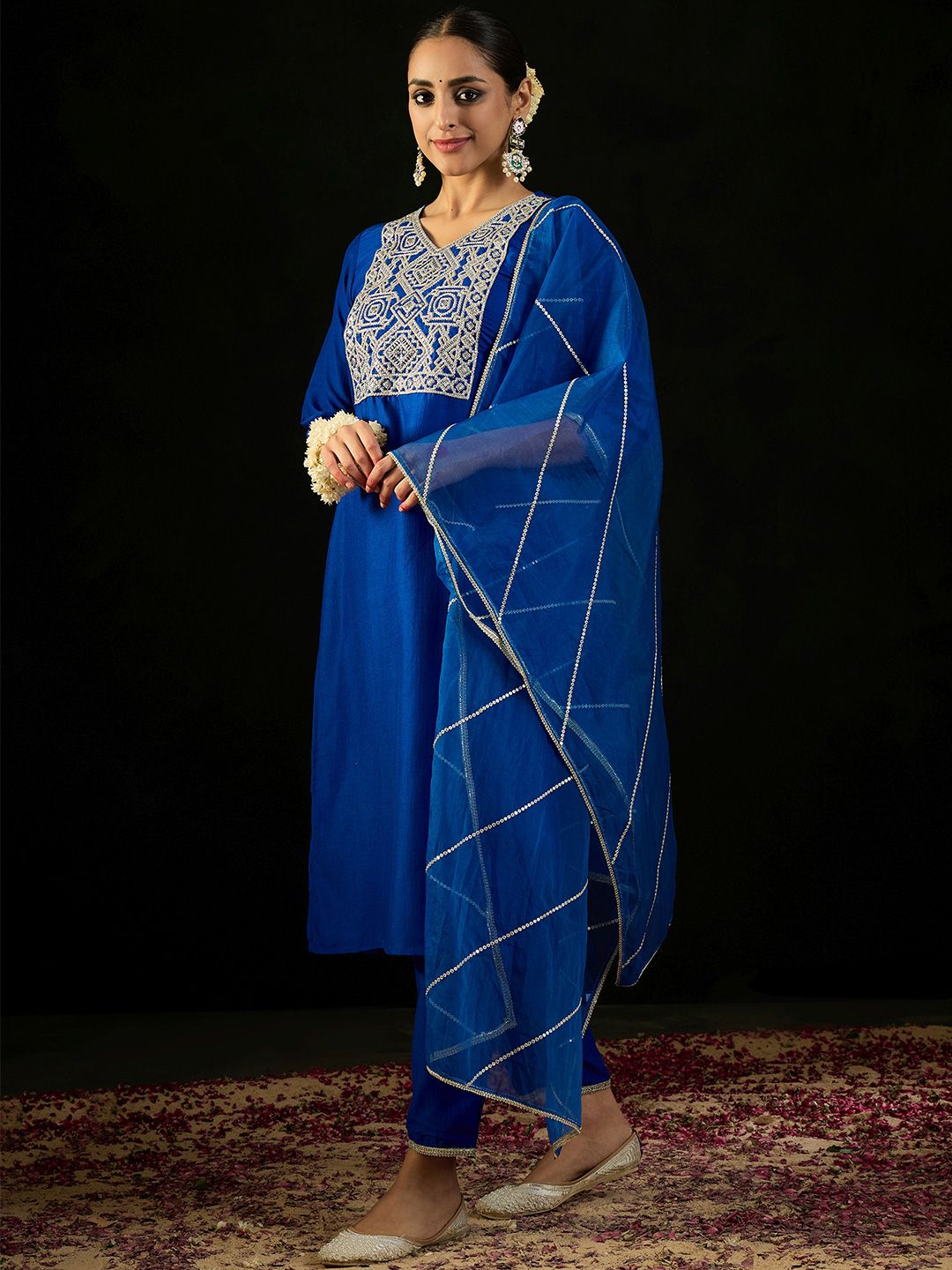 V Neck Floral Yoke Design Zardozi Straight Kurta with Trouser & Dupatta
