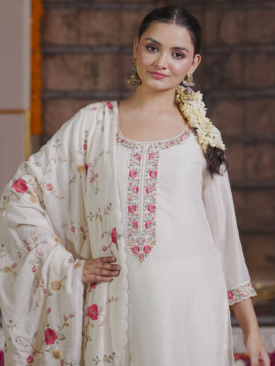 Dhiyona IE Women Floral Embroidered Regular Thread Work Kurta with Trousers & With Dupatta