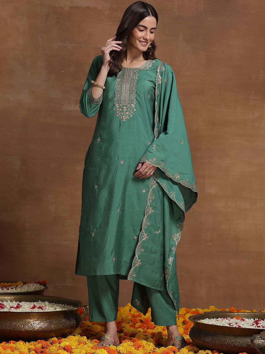 Indyancart IE Green Ethnic Motif Embroidered Straight Kurta & Trousers With Dupatta