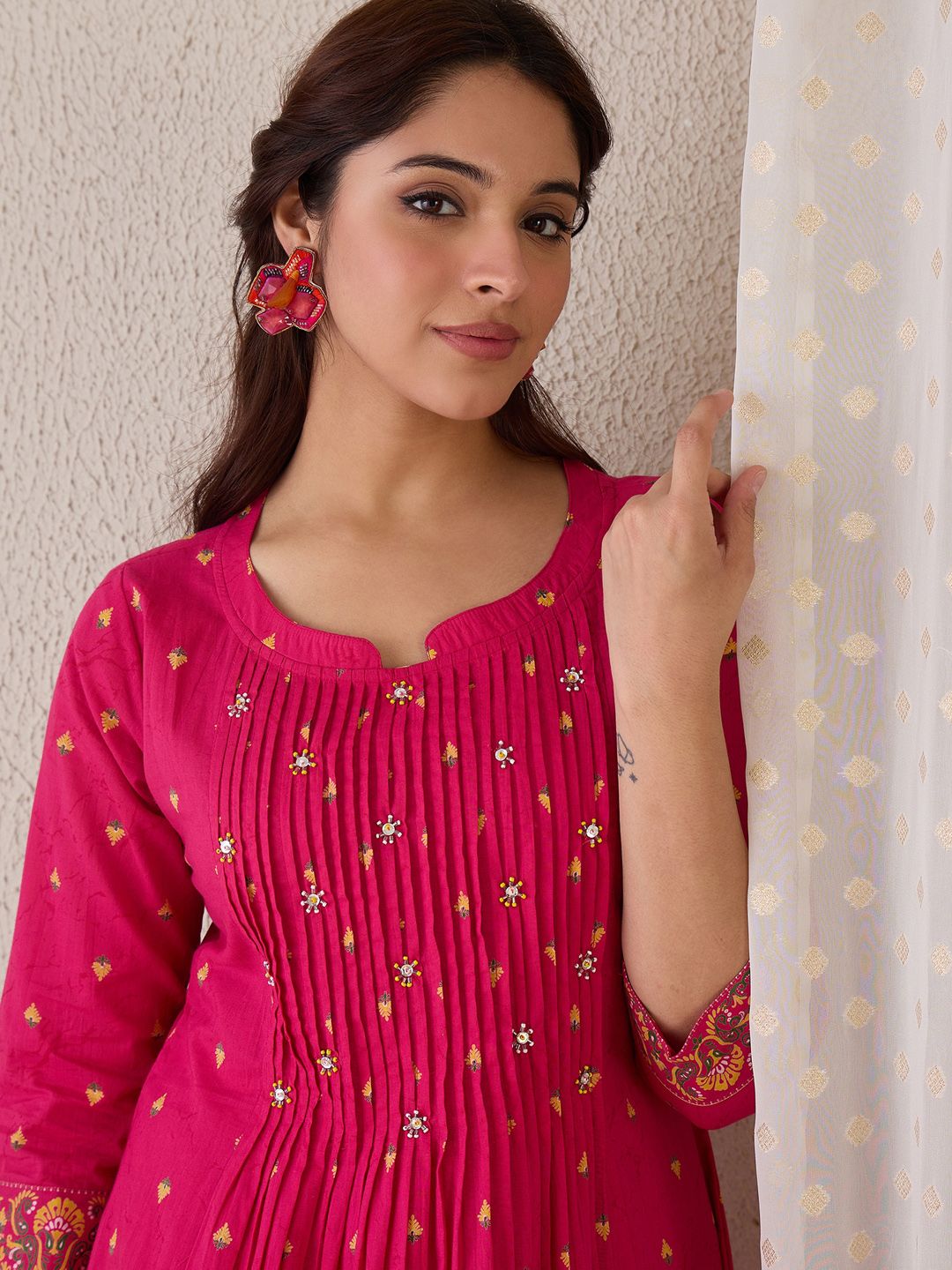 Indyancart IE Women Ethnic Motifs Printed Cotton Kurta with Trousers