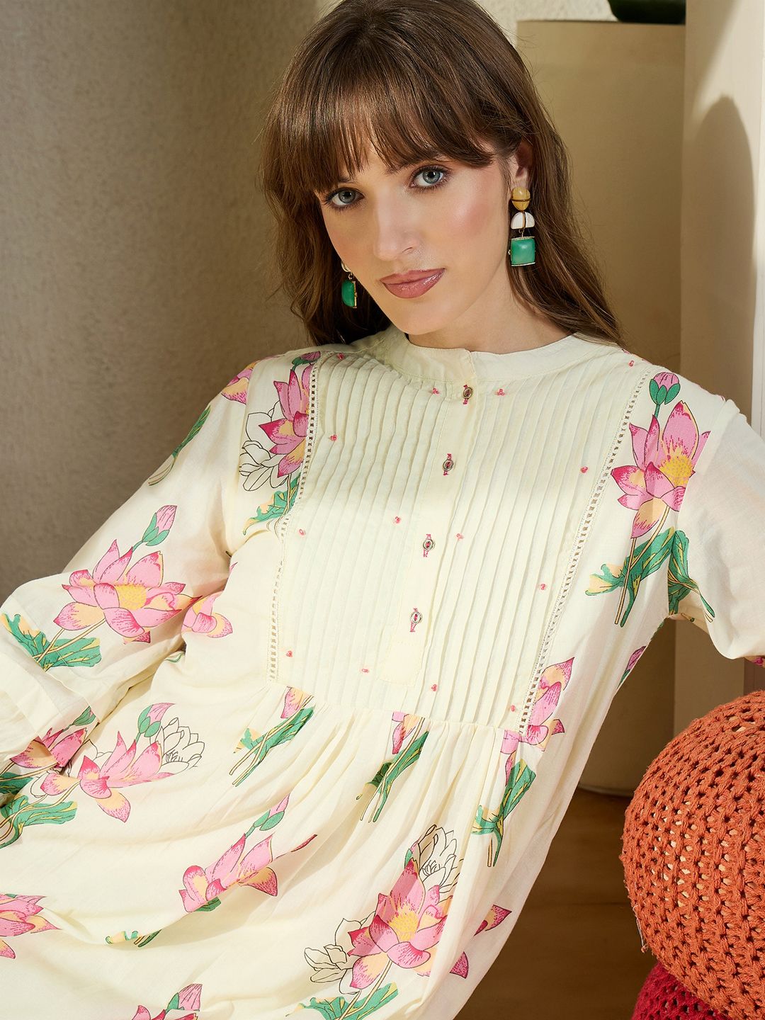 Women Floral Printed Pleated Pure Cotton Kurta with Trousers