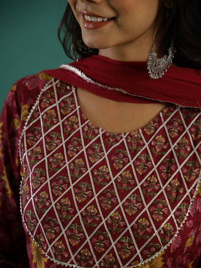 Indyancart SN Women's Floral Printed Gotta Patti Pure Cotton Anarkali Kurta & Trousers With Dupatta