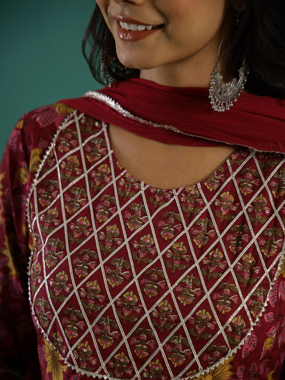 Indyancart SN Women's Floral Printed Gotta Patti Pure Cotton Anarkali Kurta & Trousers With Dupatta