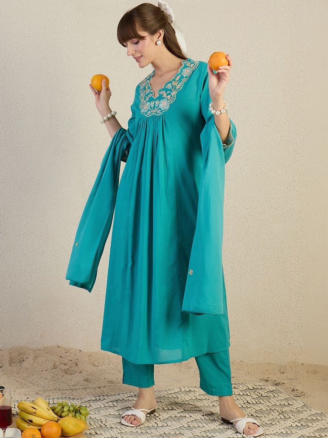 Women Floral Embroidered Tiered Thread Work Pure Cotton Kurta with Trousers & With Dupatta