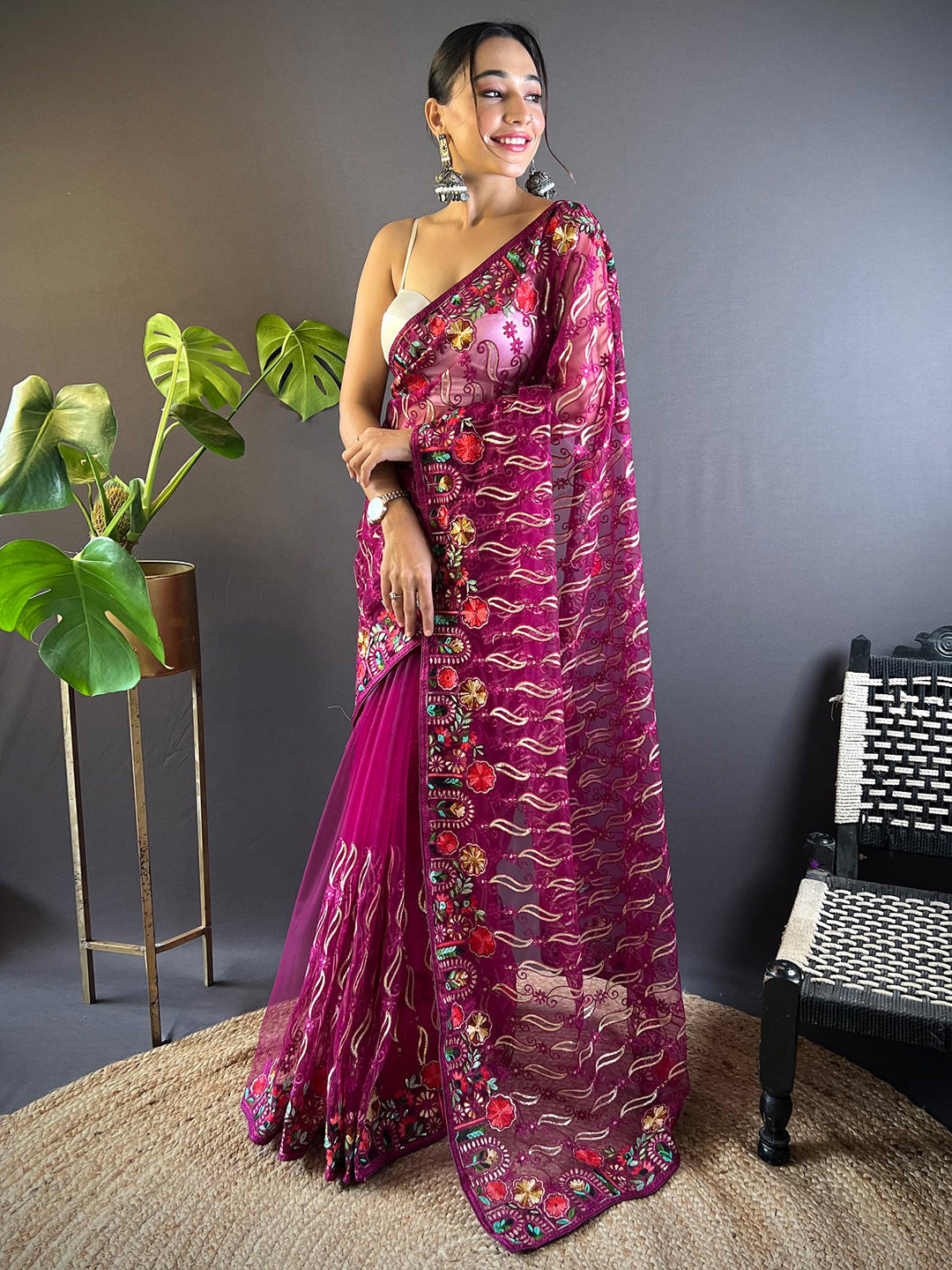 Women's Net Magenta Embellished Designer Saree With Blouse Piece