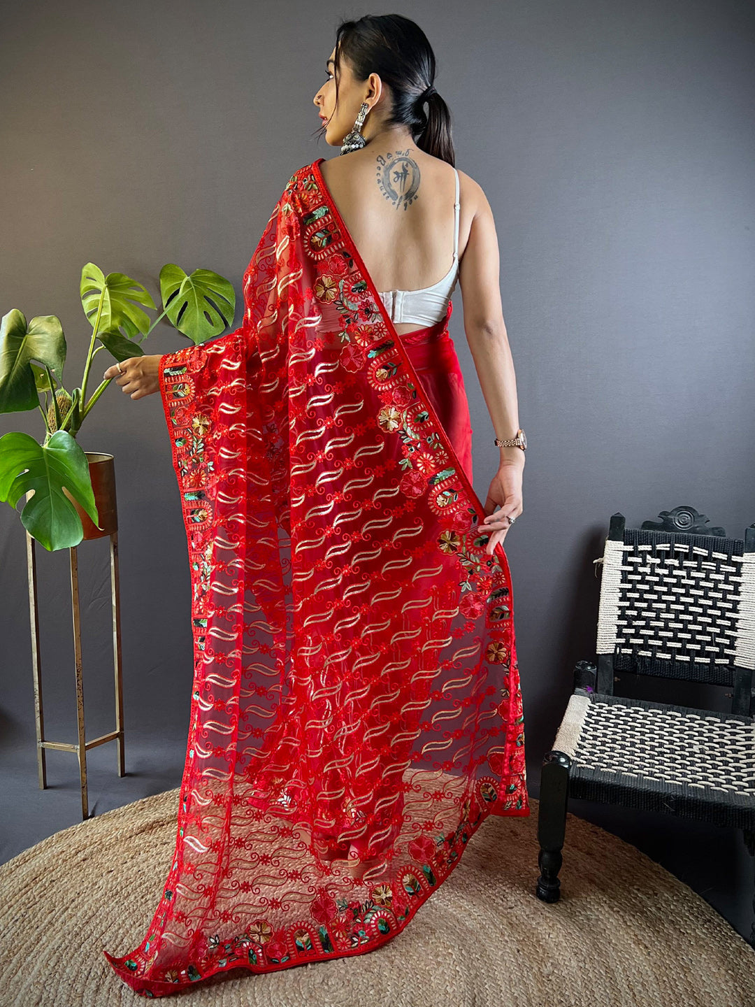 Women's Net Red Embellished Designer Saree With Blouse Piece
