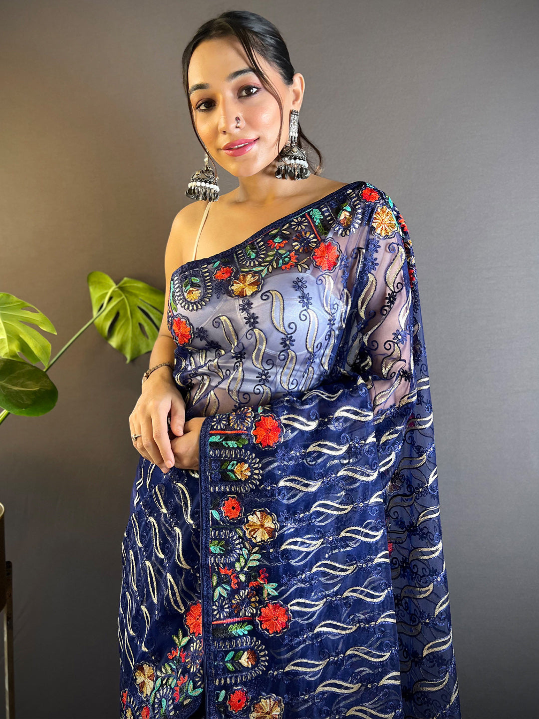 Women's Net Navy Blue Embellished Designer Saree With Blouse Piece