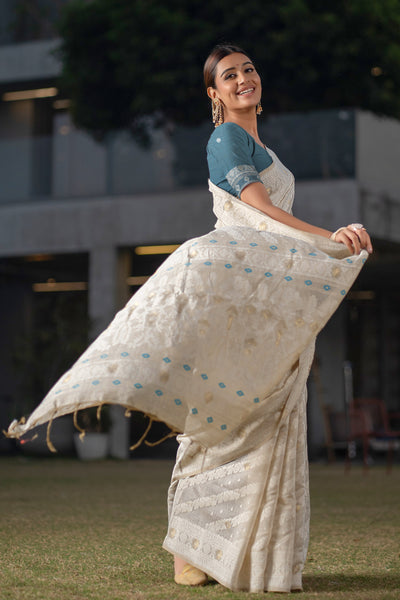 Indyancart GR Women's Adah Aquamarine Teal Blue Mul Cotton Chanderi Jamdani Saree With Contrast Blouse