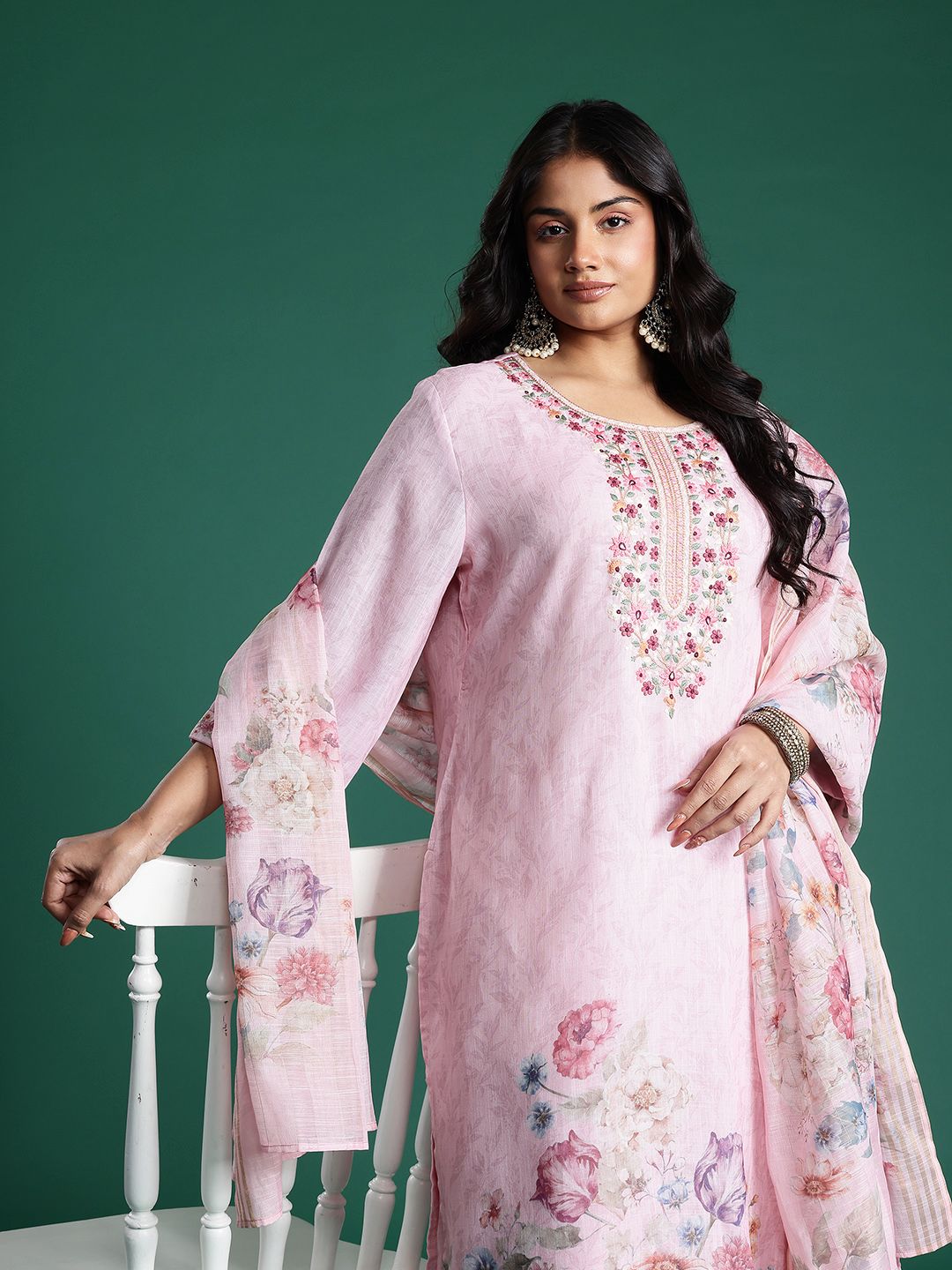 Indyancart Women's Plus Size Floral Print Thread Work Kurta with Palazzos & Dupatta