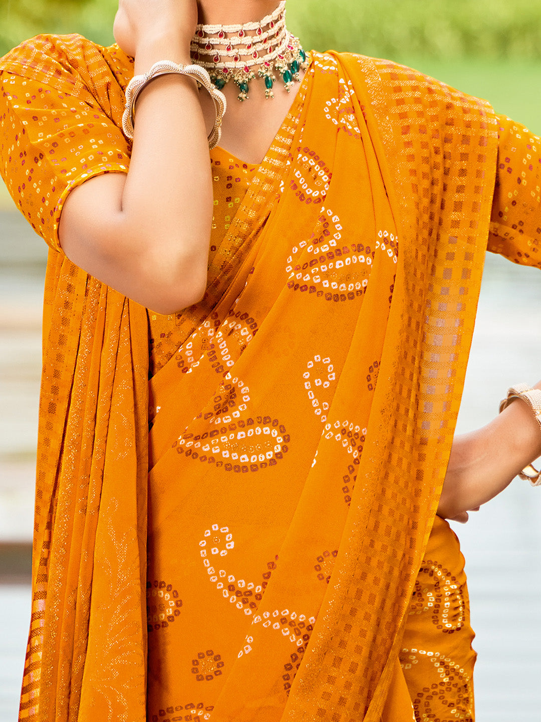 Women's Georgette Yellow Printed Designer Saree With Blouse Piece