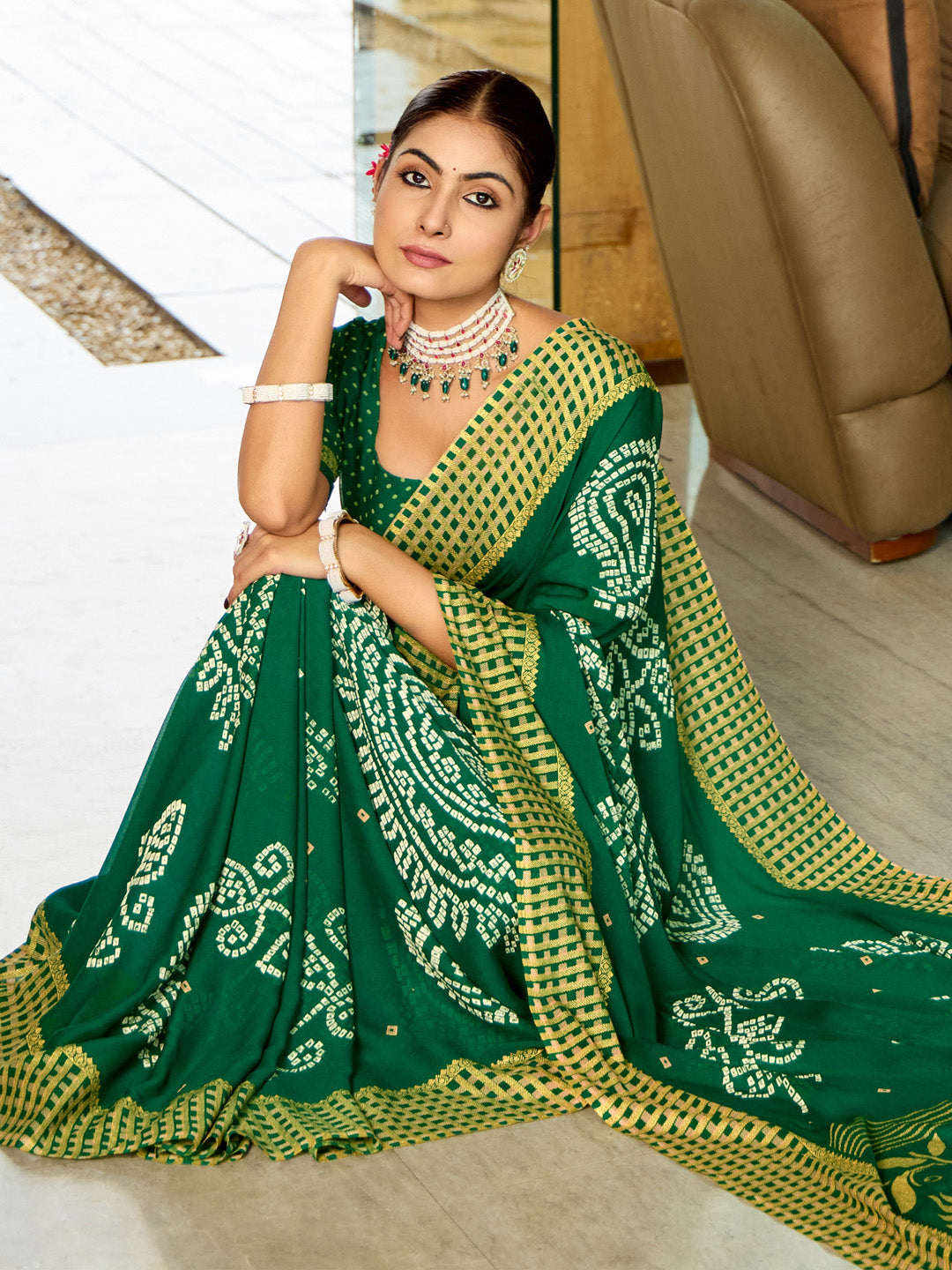 Women's Georgette Green Printed Designer Saree With Blouse Piece