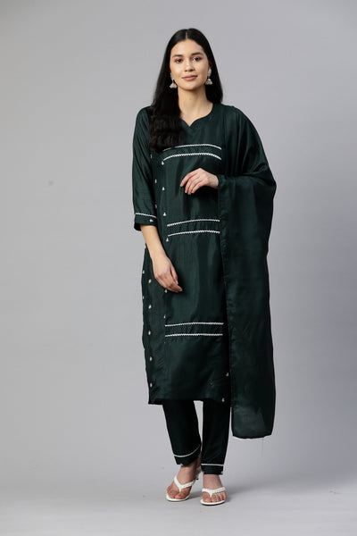Indyancart RV Women's Embroidered Silk Chiffon Kurta Set With Solid Print Dupatta