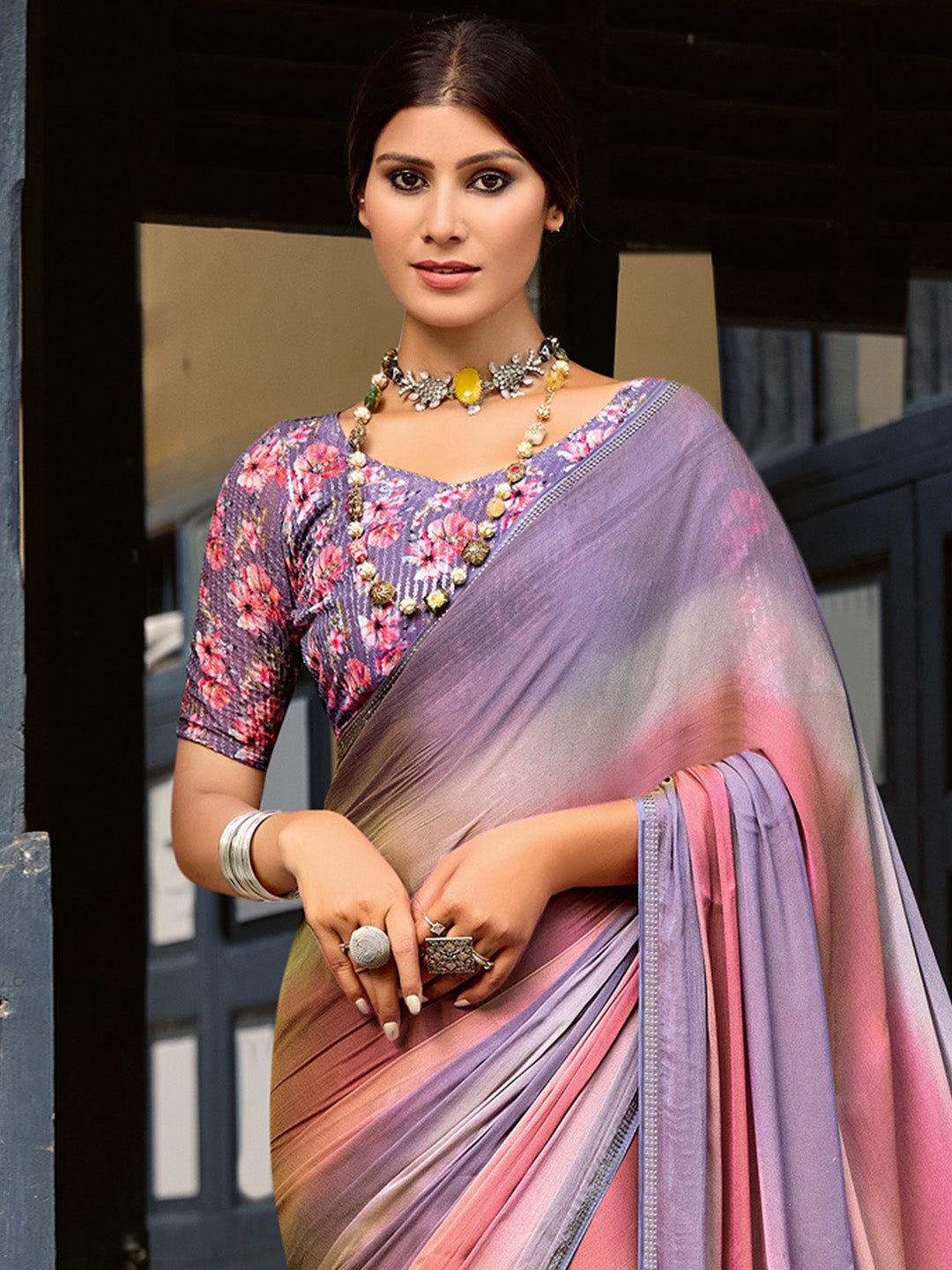 Women's Chiffon Lavendar Embellished Celebrity Saree With Blouse Piece