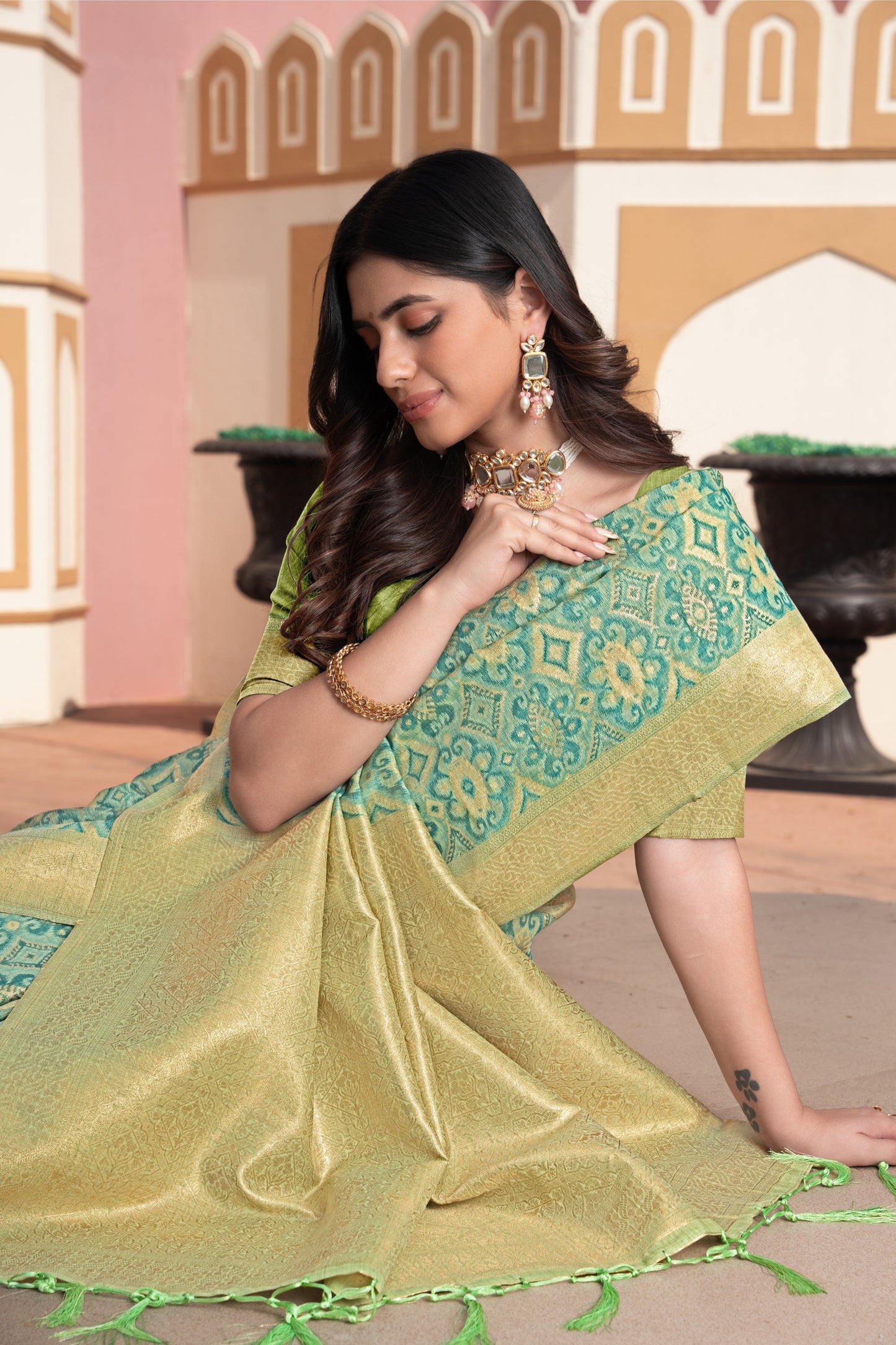Dhiyona GR Women's Avika Green Cotton Ikat Silk Saree