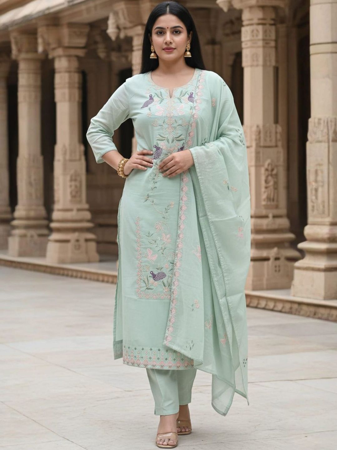 Women Ethnic Motifs Embroidered Regular Thread Work Pure Cotton Kurta Set