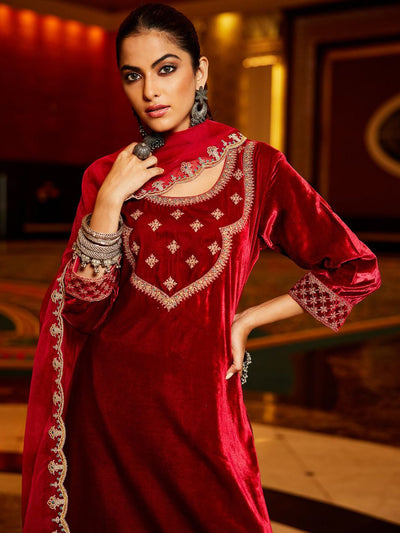 Dhiyona IE Floral Yoke Design Sequinned Velvet Straight Kurta With Trousers & Dupatta