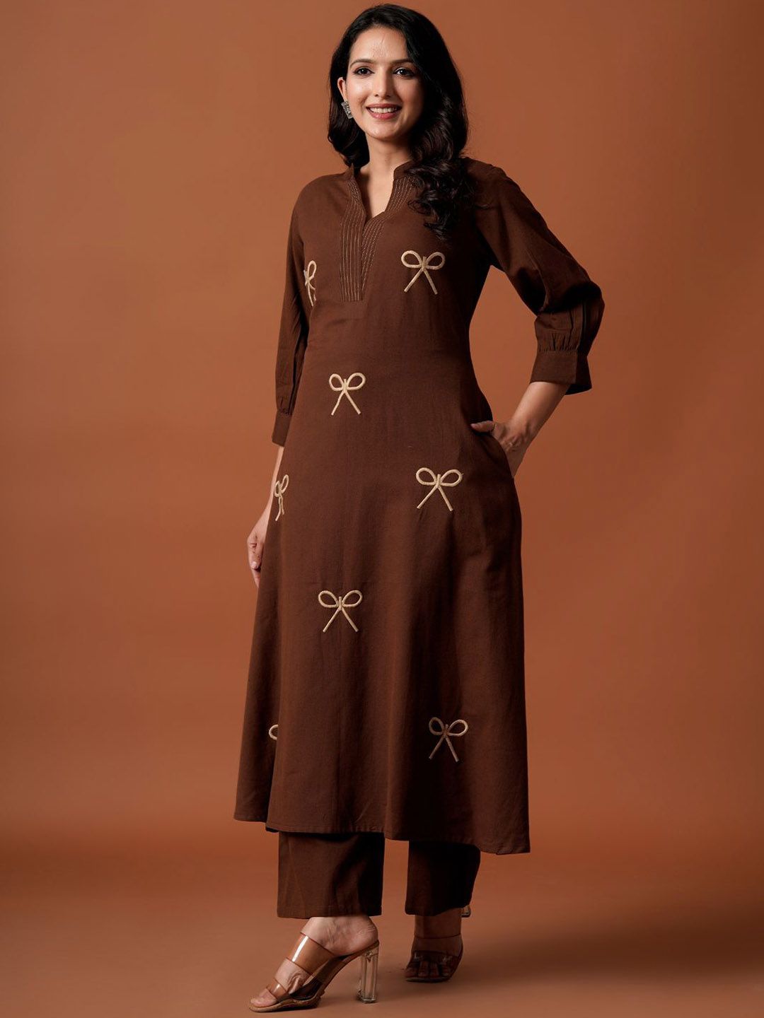 Indyancart IE Embroidered Mandarin Collar Pure Cotton A-Line Top With Trousers