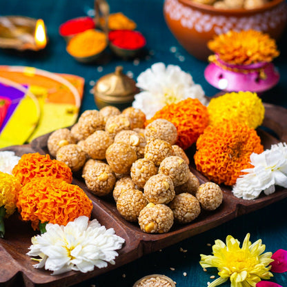 Patilkaki Til Ladoo