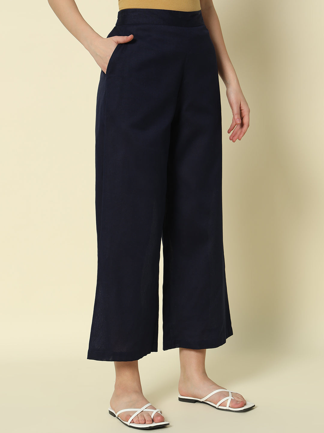Dhiyona FL Women's Navy blue Cotton Solid Palazzo