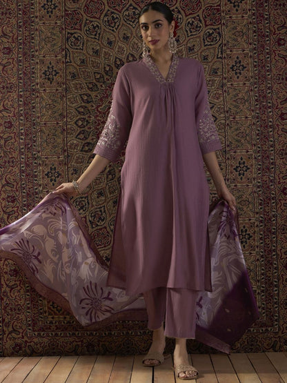 Floral Embroidered Thread Work Straight Kurta With Trousers & Dupatta