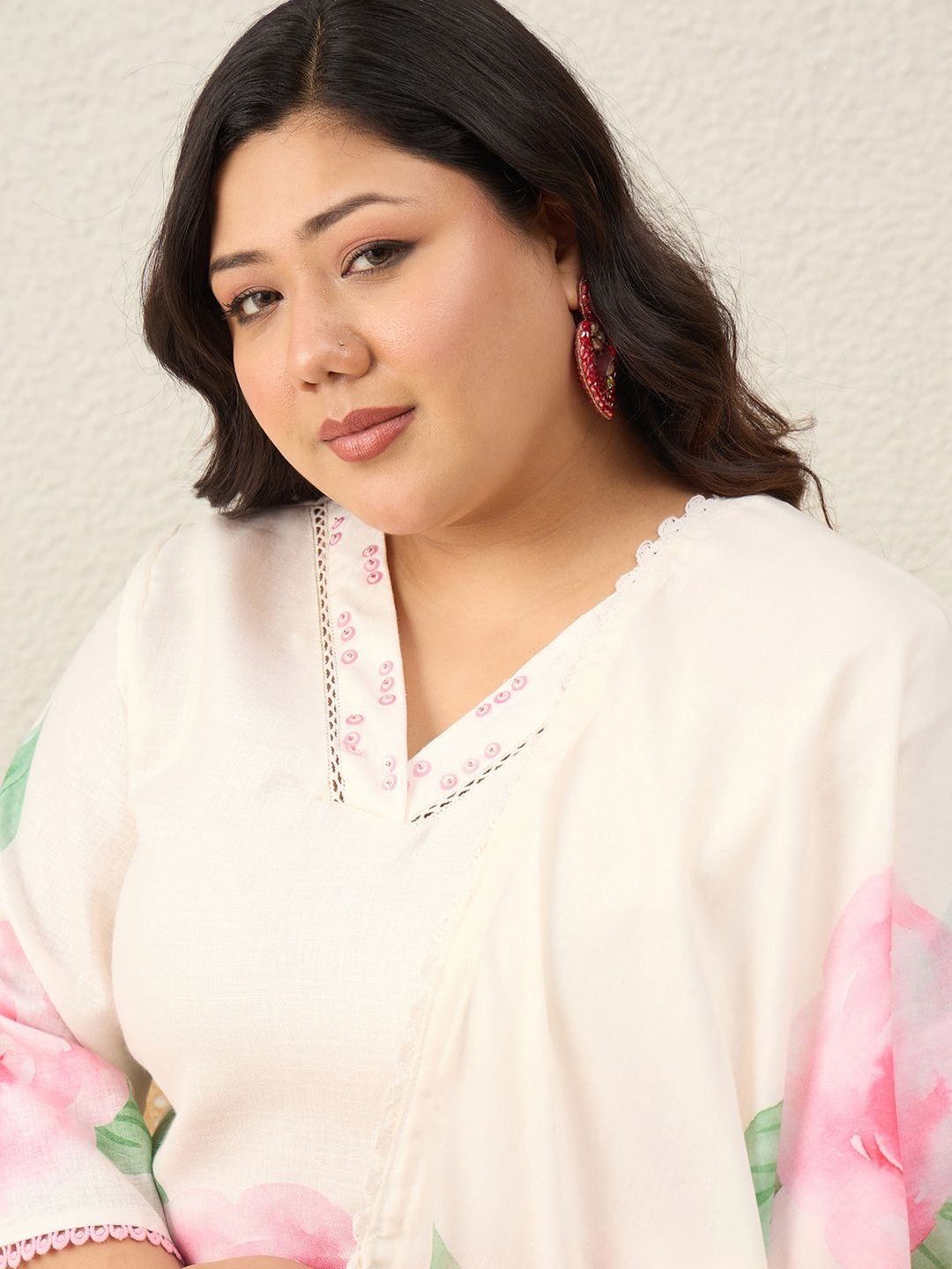 Indyancart Women's Floral Printed Regular Kurta with Trousers & With Dupatta