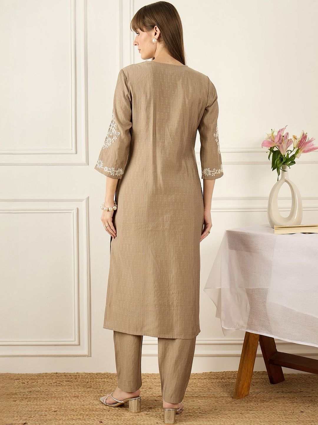 Indyancart IE Embroidered V-Neck Three-Quarter Sleeves Tunic And Trousers