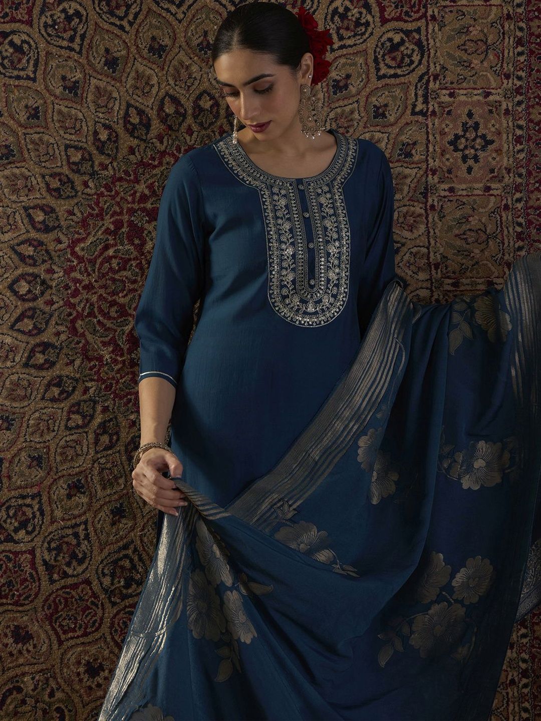 Ethnic Motifs Embroidered Thread Work Kurta With Trousers & Dupatta