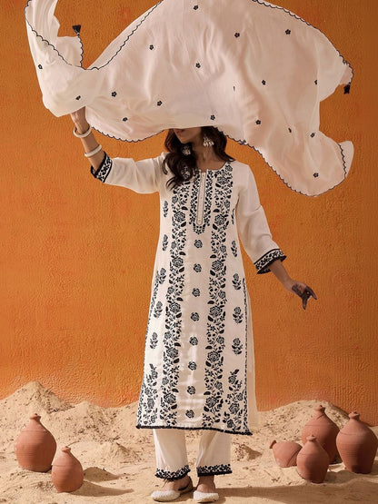 Women Floral Embroidered Regular Thread Work Kurta with Trousers & With Dupatta