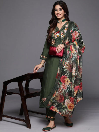 Dhiyona IE Women Floral Embroidered Thread Work Kurta with Trousers & Dupatta