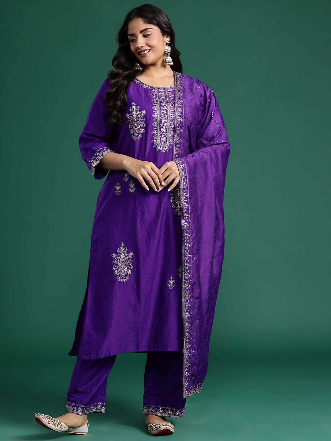 Indyancart Women's Ethnic Motifs Embroidered Kurta with Trousers & Dupatta