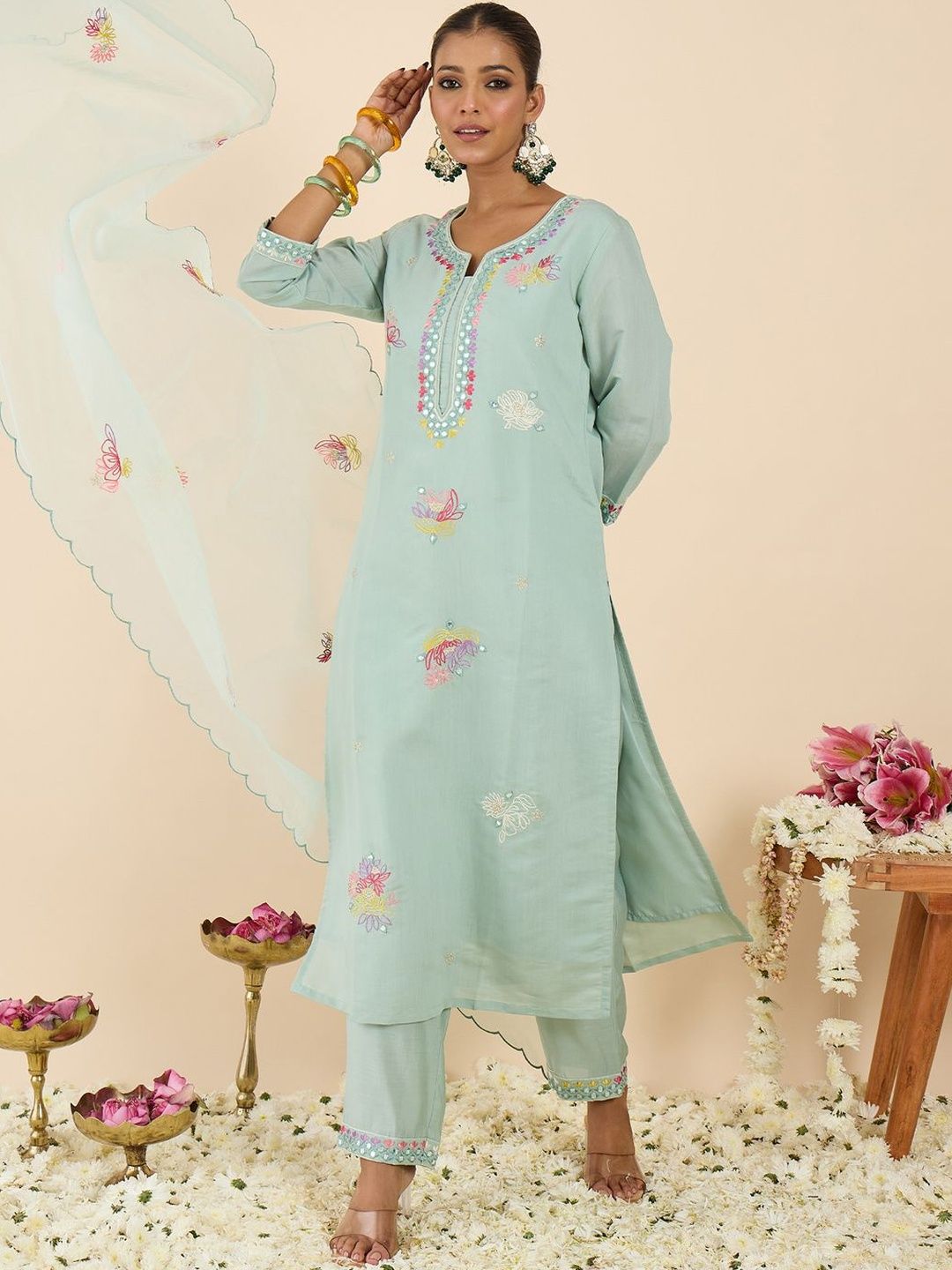 Women Floral Embroidered Regular Mirror Work Kurta with Trousers & With Dupatta