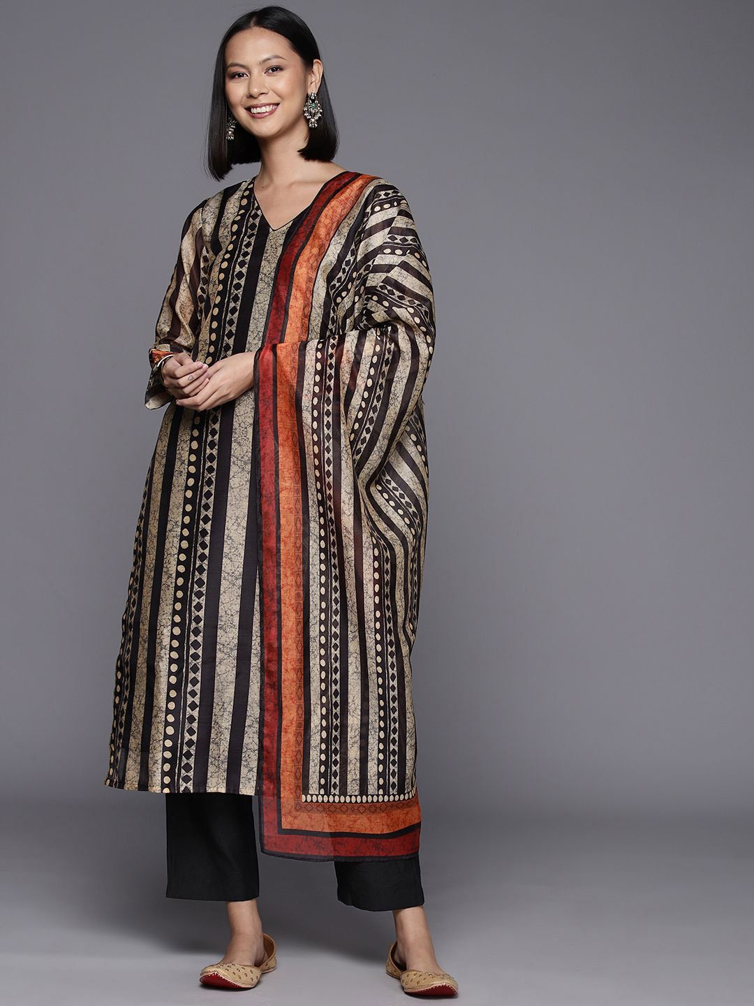 Dhiyona VA Women'sStriped V Neck Chanderi Cotton Straight Kurta & Trousers With Dupatta