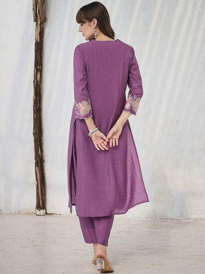 Floral Embroidered Thread Work Straight Kurta With Trousers
