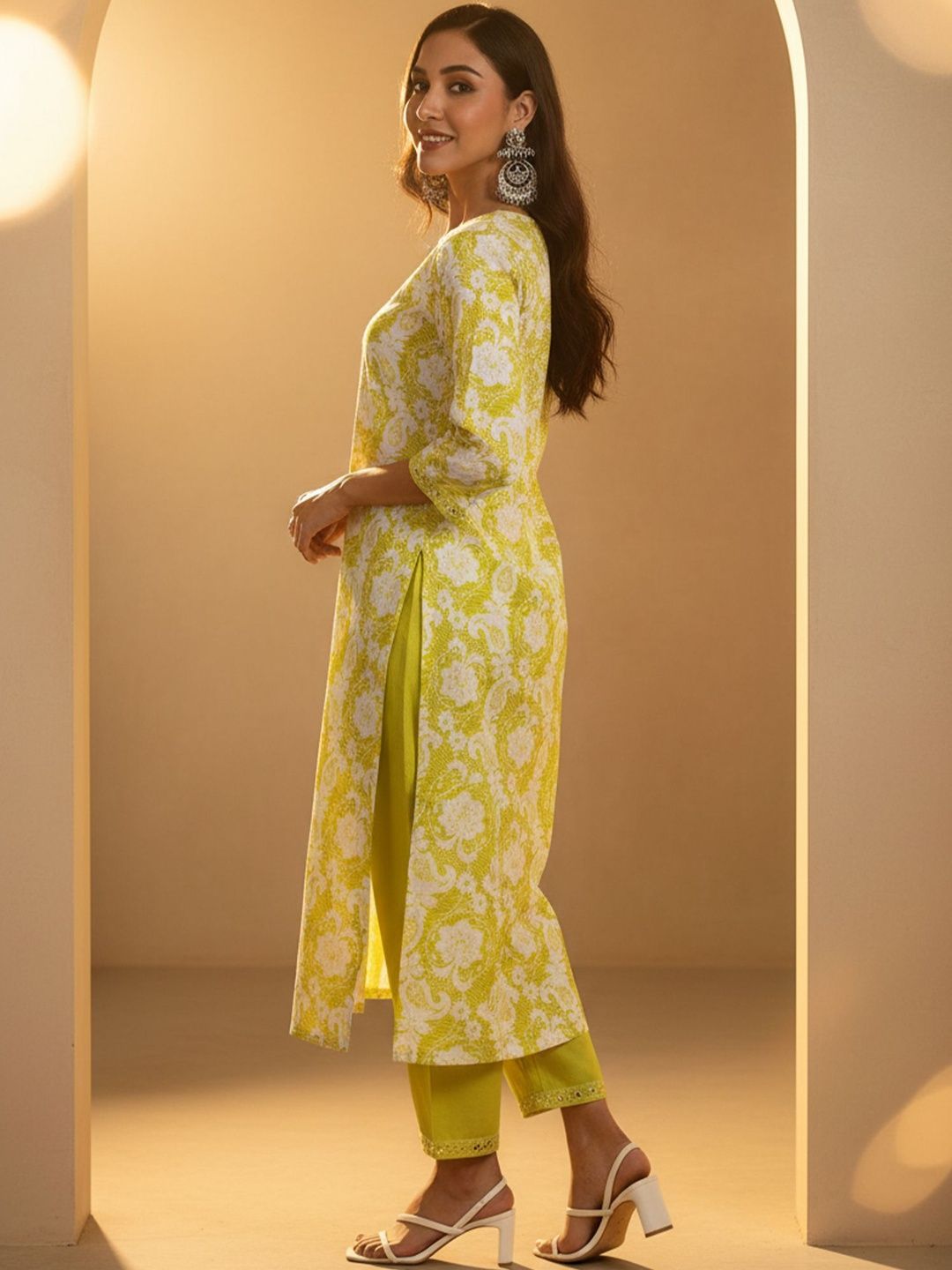 Floral Printed Round Neck Thread Work Pure Cotton Straight Kurta With Trouser