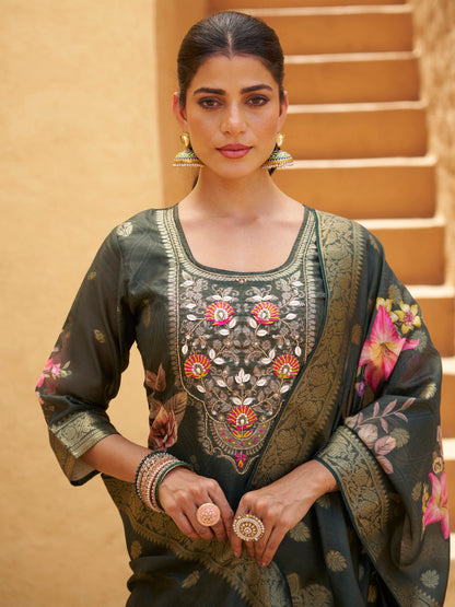 Dhiyona VV Green Silk Blend Embroidered Straight Kurta Set with Trousers & Dupatta