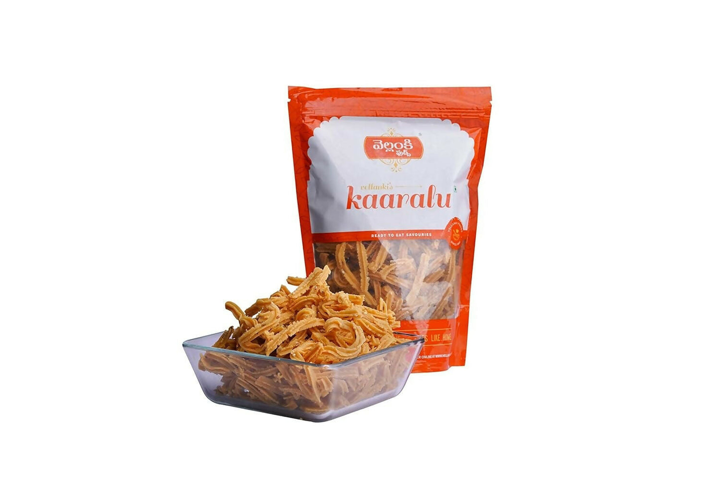 Vellanki Foods Andhra Snacks Combo with Muruku and Chegodi in 500g packs, traditional North Indian crispy snack assortment.
