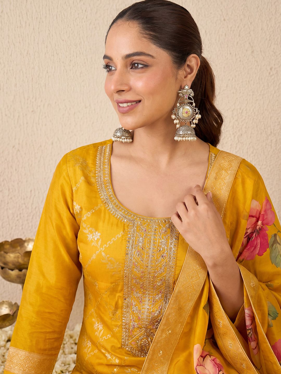 Indyancart IE Women Regular Thread Work Kurta with Palazzos & With Dupatta