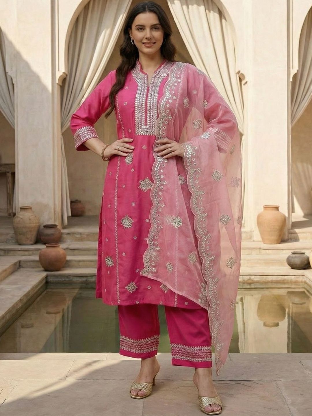 Indyancart Women's Ethnic Motifs Embroidered Regular Thread Work Kurta Set