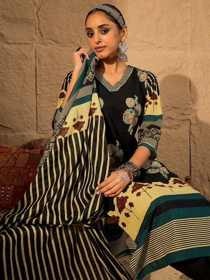Women Ethnic Motifs Printed Regular Pure Cotton Kurta with Trousers & With Dupatta