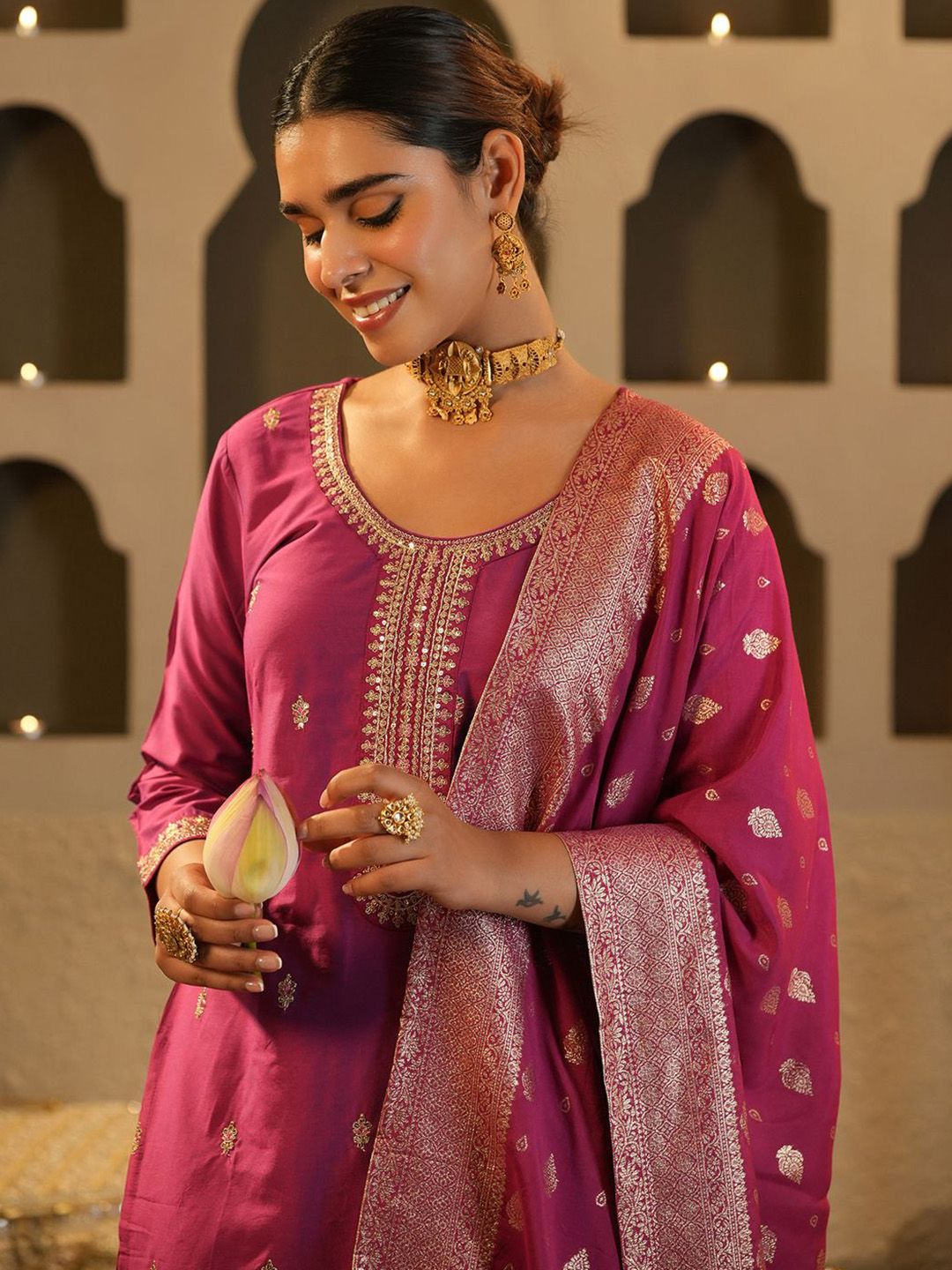 Floral Embroidered Round Neck Zari Straight Kurta & Trousers With Dupatta