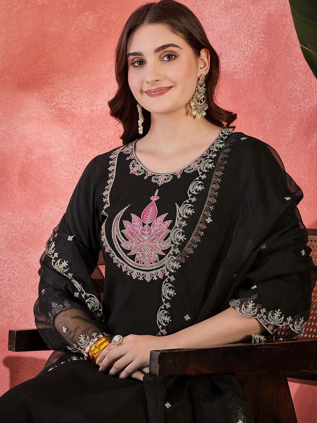 Dhiyona SN Women's Floral Yoke Design Zari Sequence Straight Kurta With Trousers & Dupatta