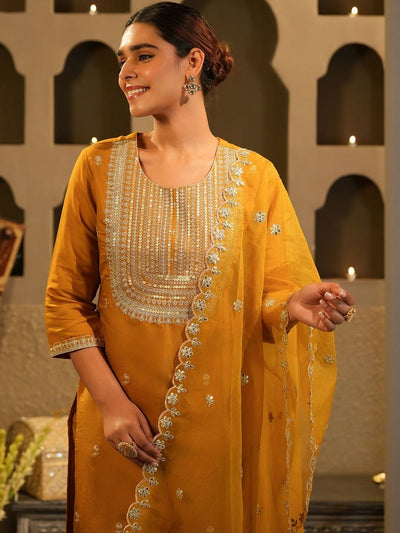 Indyancart IE Women Ethnic Motifs Embroidered Regular Sequinned Kurta with Trousers & Dupatta